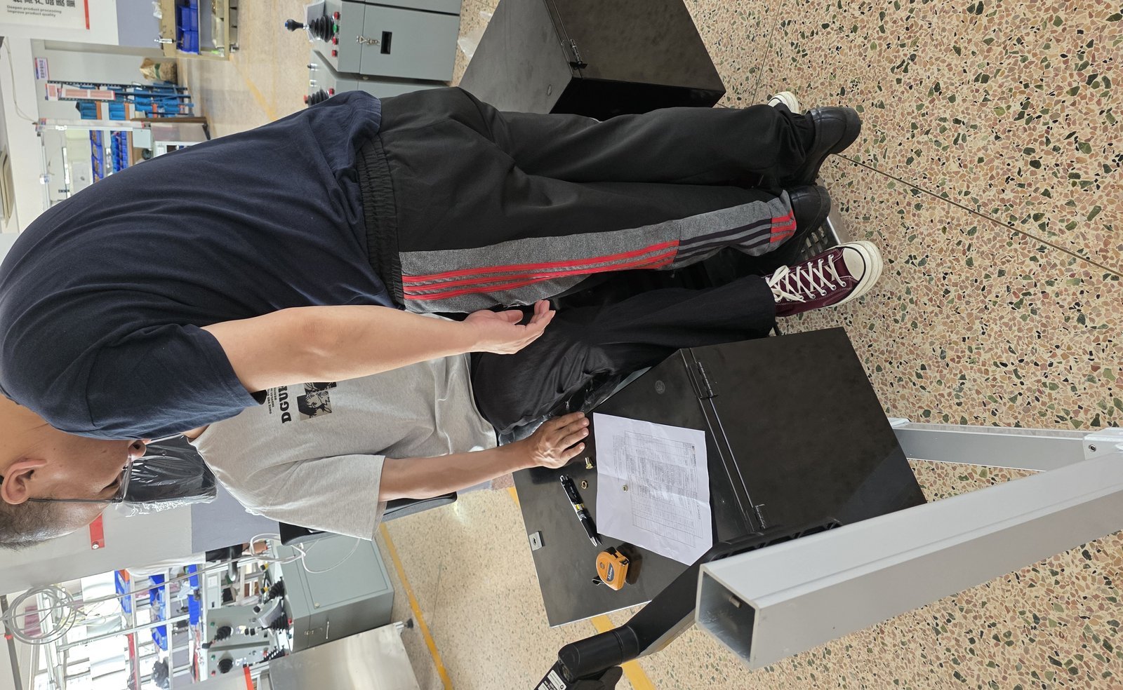 Operator Seat Upgrade: From Punch List to CE-Ready Control Console 2 140 kg foot-rest load validation on industrial operator seat — Trunsin control console